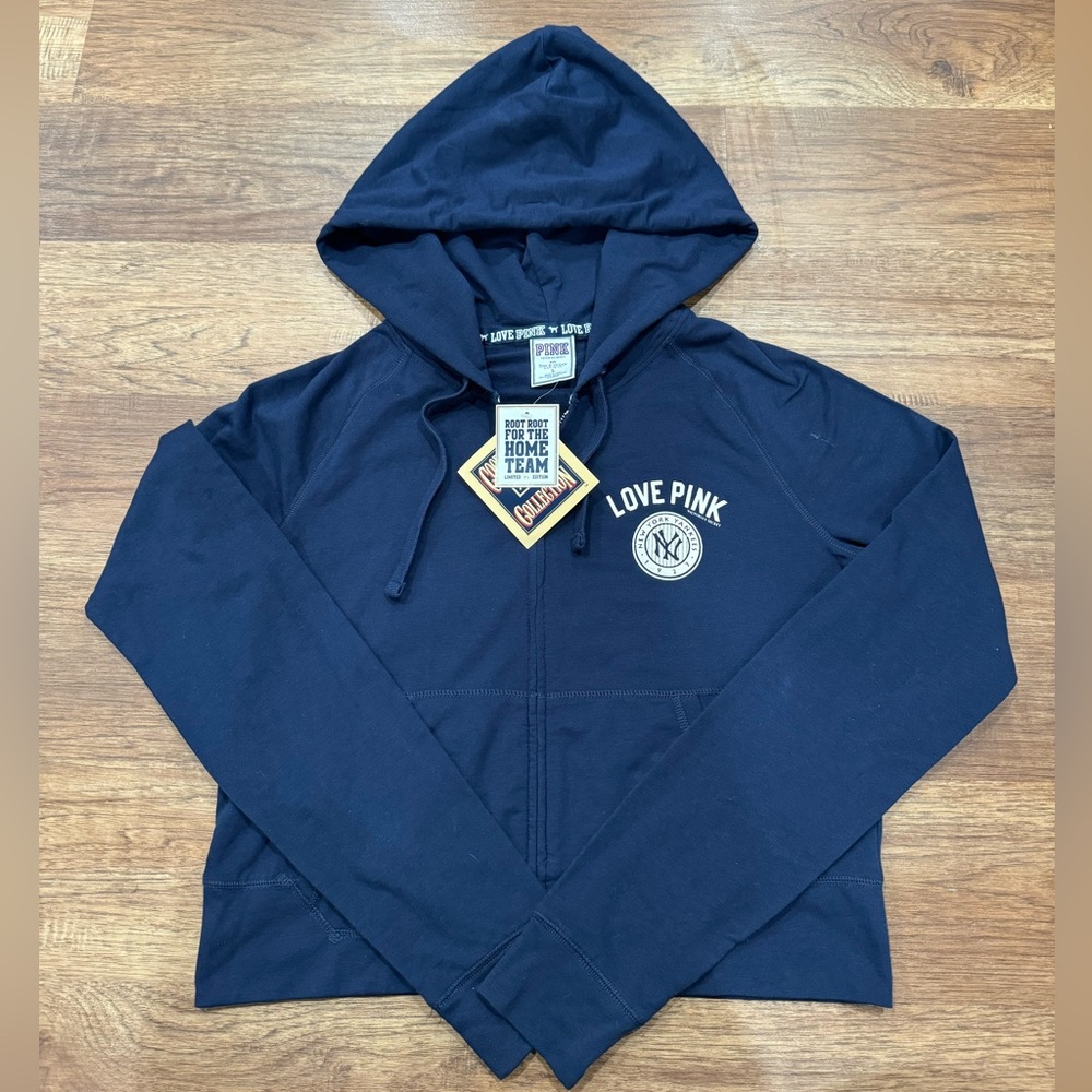 VS Pink 5th & Ocean New York Yankees Cooperstown Collection hoodie size L NWT